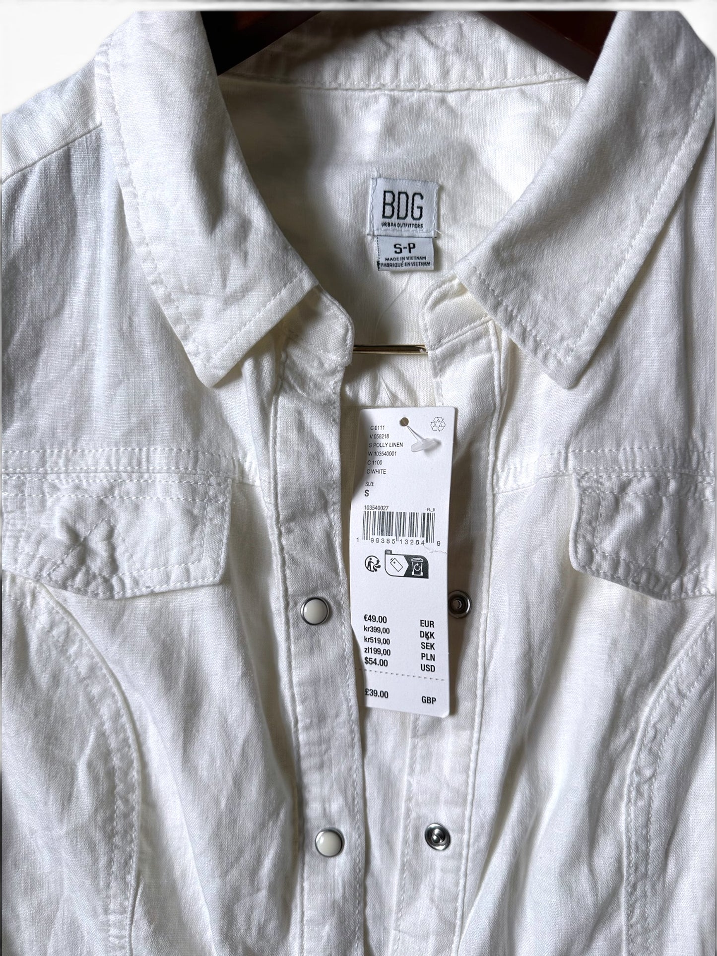 Urban Outfitters BDG White button Down Linen Blouse - Size S