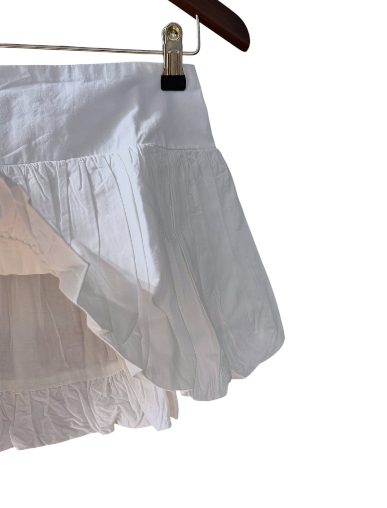 Urban Outfitters Low Waist Puff Mini Skirt in White - Size XXS