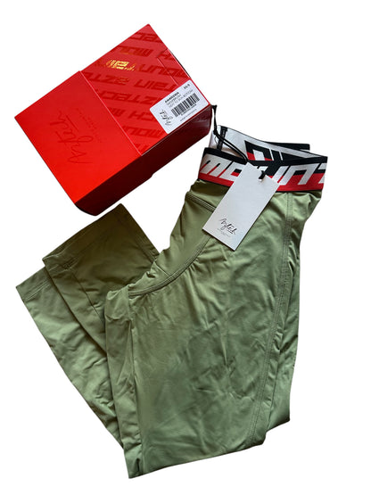 Aztech Mountain Base Layer Leggings next to skin bottom Size XS/SRRP 246