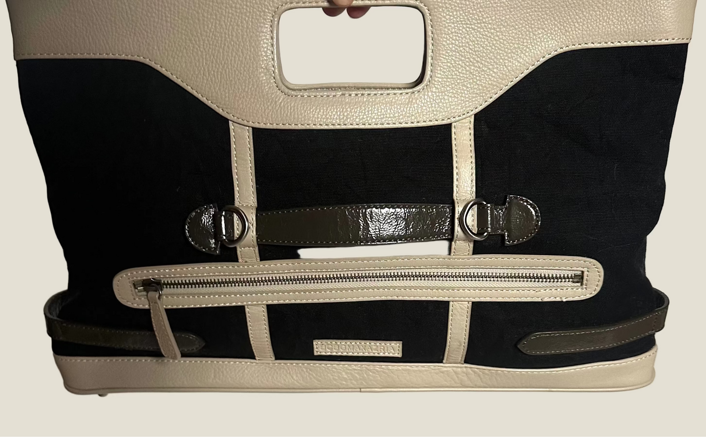 Bcbgmaxazara 2 Way Clutch Handbag - Black / Beige / Silver