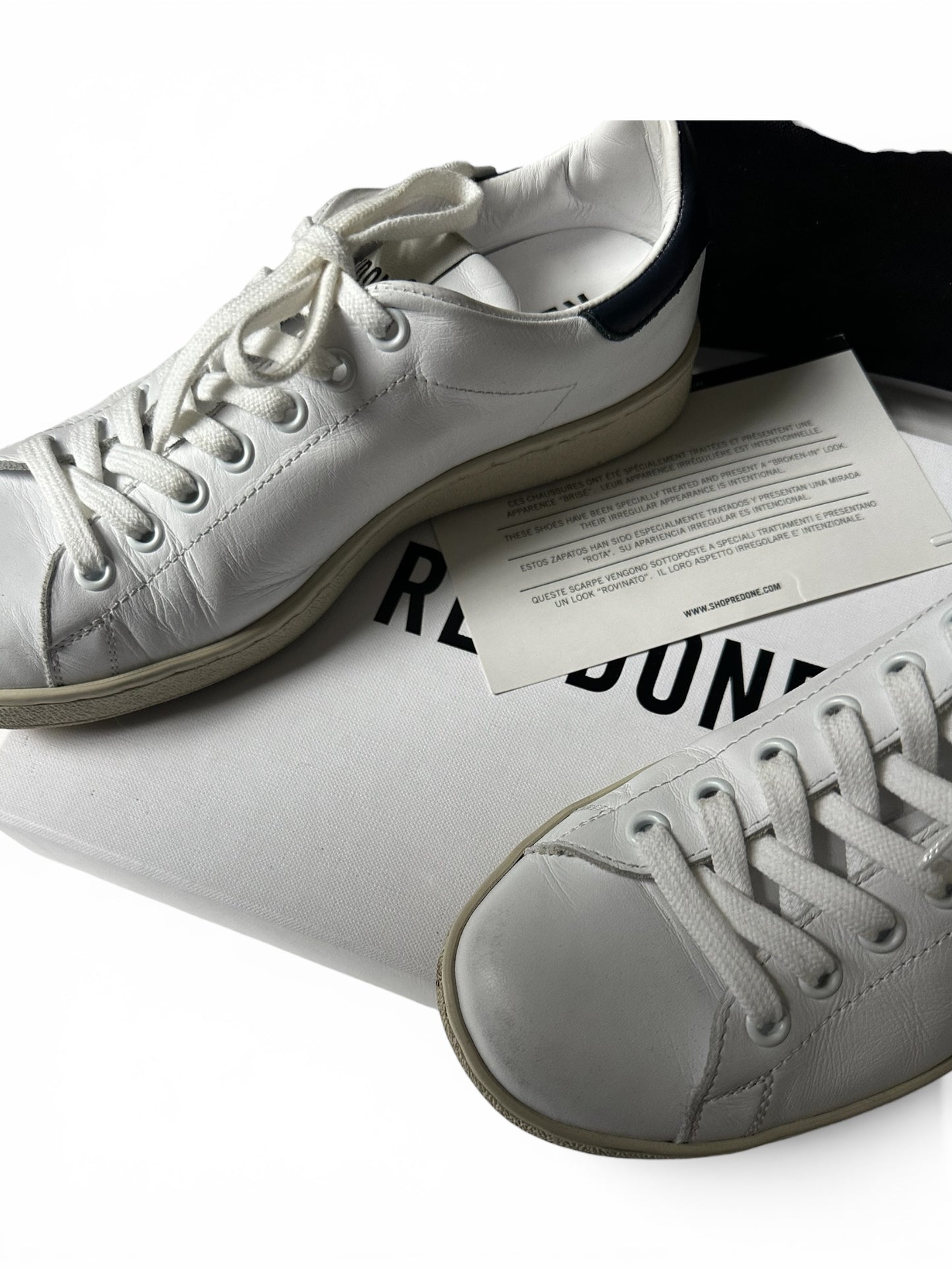 RE/DONE 70s Tennis Sneakers in distressed White leather / Navy Size 36 UK 3