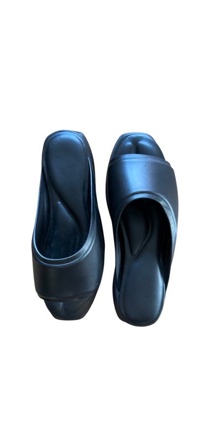 RRP 441 - 1017 ALYX 9SM - Mono chunky slides - unisex - Leather - 43 - Black