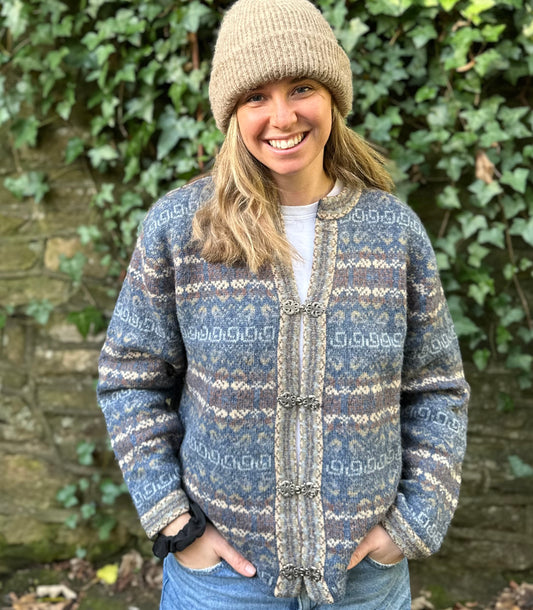 Vintage Cambridge 100% Wool Fair-Isle Cardigan in Blue Brown Beige - Size S