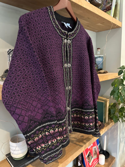 Vintage Nordic Frost 100% Wool Cardigan Purple / Black in Petite L