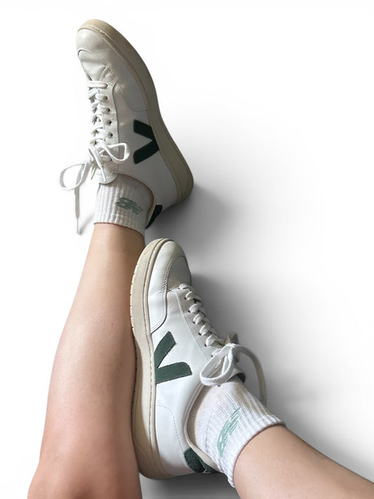 Veja V-12 white and green leather trainers UK 6